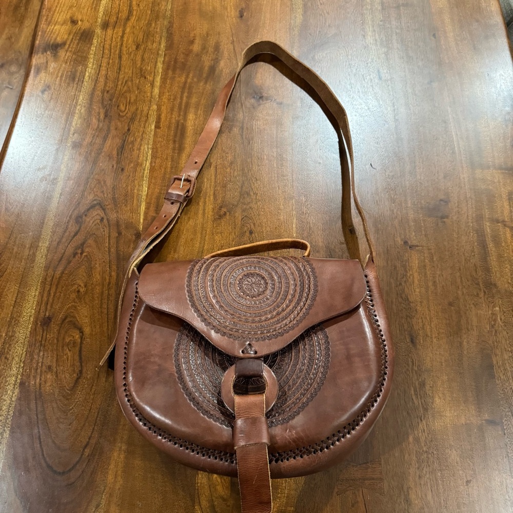 Vintage Tooled‎ Leather Saddle Crossbody Purse Boho Moroccan